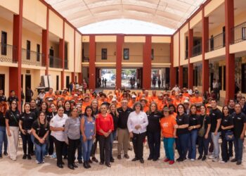 Festeja la UAT a los abuelitos con un paseo al pueblo mágico de Tula