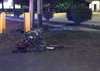 Automovilista embiste y mata a motociclista en libramiento Naciones Unidas de Victoria