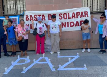 Protestan familiares de desaparecidos frente al Palacio de Gobierno de Tamaulipas