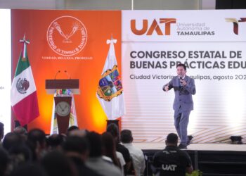 Suma la UAT iniciativas de docentes para impulsar la innovación educativa