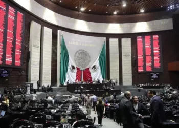 No hubo acuerdo en Cámara de Diputados, extienden mesa directiva actual