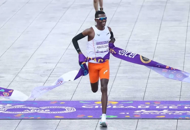Etíopes Tadu Abate y Bekelech Gudeta ganan la Maratón de CDMX