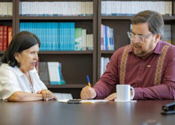 Escucha titular de Educación a estructura educativa con Audiencia con tu Secretario