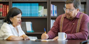 Escucha titular de Educación a estructura educativa con Audiencia con tu Secretario