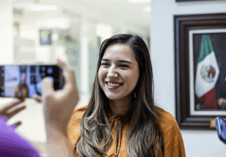 Coquetea Katalyna Méndez con posible candidatura de Morena por alcaldía de Victoria