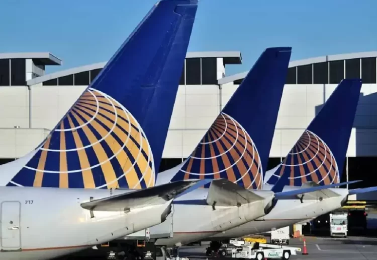 United Airlines suspende todos sus despegues en EU por falla técnica