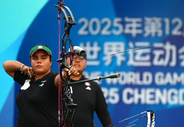 Andrea Becerra gana oro en tiro con arco para México en los Juegos Mundiales 2025