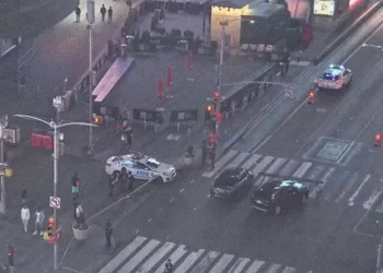 Tiroteo en Times Square de Nueva York deja tres heridos; policía detiene al sospechoso