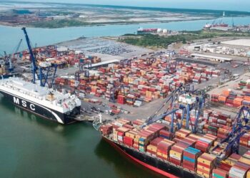 Refuerzan vigilancia en aduanas, revisan recaudación