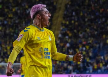 Julián Araujo suena para el Sevilla de LaLiga de Matías Almeyda