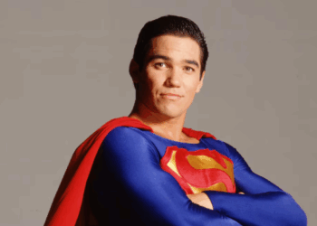 Dean Cain se une a ICE en apoyo a la política migratoria de Trump