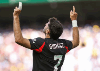 Santiago Giménez debuta con gol en pretemporada con AC Milan