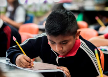 El 48 % de mexicanos considera deficiente sistema educativo