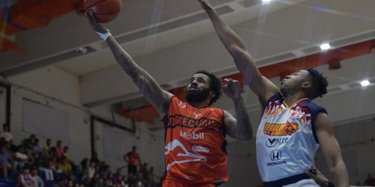 Corre Básquet gana y convence en Tampico