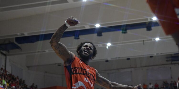 Corre Básquet gana y convence en Tampico