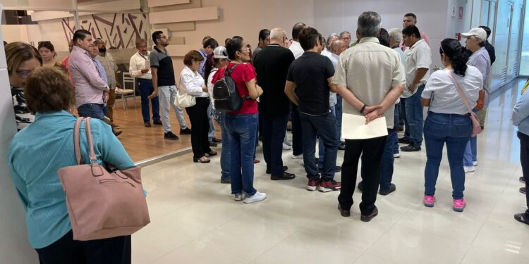 Protestan contra delegado de IMSS-Bienestar