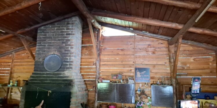 Saquean fonda, ¡se llevan hasta la olla de los frijoles!