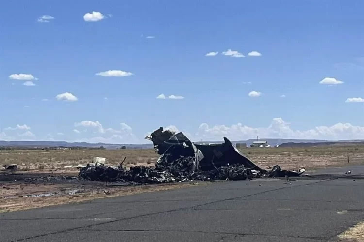 Mueren cuatro personas tras desplome de avión ambulancia en Arizona