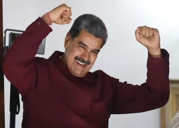 Aumenta EEUU recompensa por Maduro