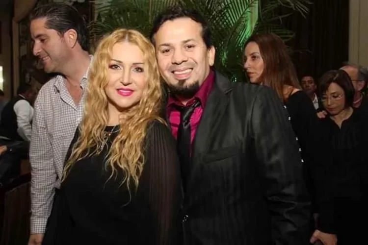 Oficial: Alicia Villarreal divorciada de Cruz Martínez