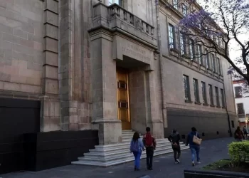 Critican a Corte por “cobardía” en reforma judicial