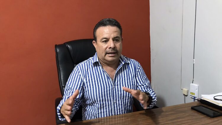 Gobierno comienza a dar de baja autos de lujo mal regularizados