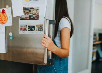 Refrigerador de dos puertas: el aliado ideal para quienes necesitan más espacio