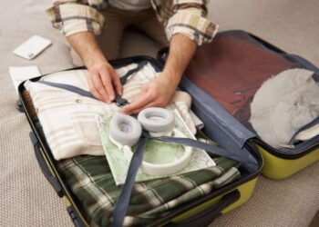 Qué no puedo llevar en el avión: evita estos errores al viajar