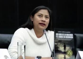 Senadora critica herencia criminal de gobiernos pasados