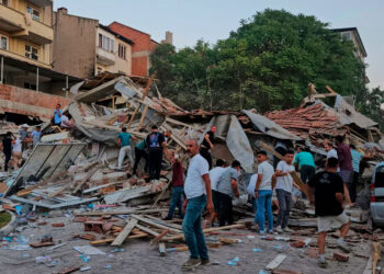 Terremoto en Turquía deja un muerto y 29 heridos