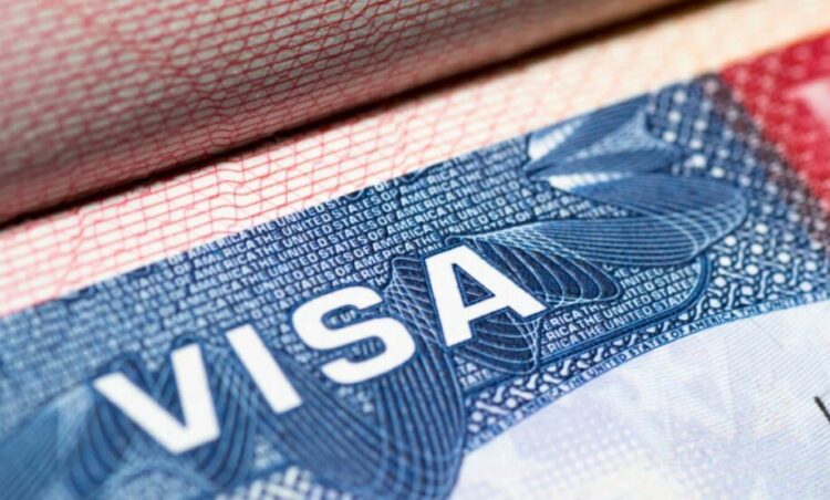 Estados Unidos revisará más de 55 millones de visas en su cruzada antimigrante