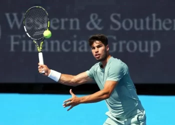 Carlos Alcaraz avanza a Octavos en el Masters 1000 de Cincinnati 