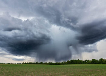 Lluvias fuertes y calor extremo este martes en gran parte de México