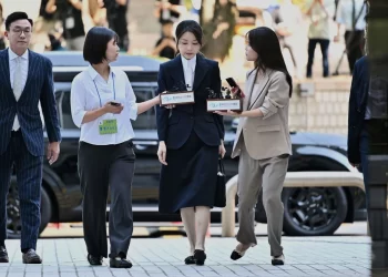 Detienen por corrupción a ex primera dama de Corea del Sur