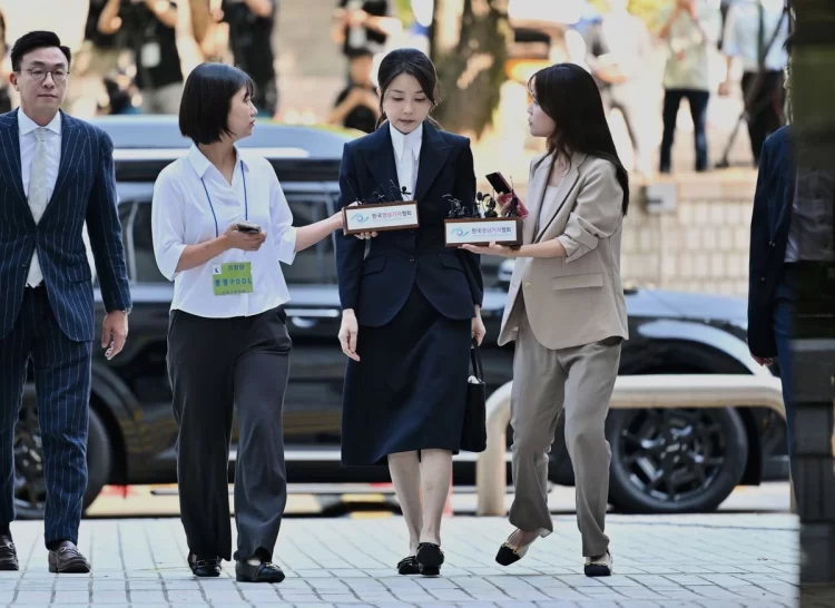 Detienen por corrupción a ex primera dama de Corea del Sur