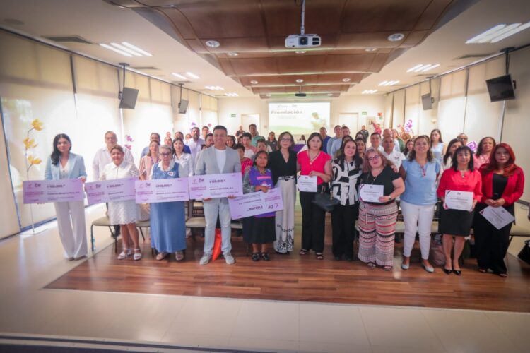 Premia DIF Tamaulipas a los ganadores de la convocatoria Sociedad Civil en Transformación