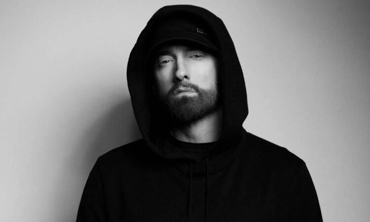 El documental de Eminem que explora cómo una canción cambió el fanatismo pop