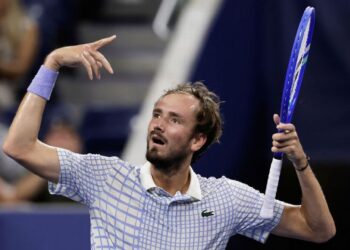 El insólito giro en el Medvedev vs Bonzi: un fotógrafo y un set épico