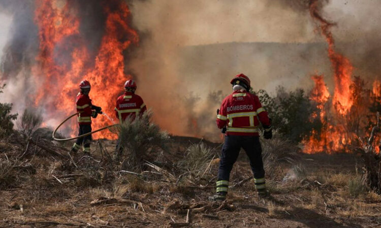 Calor e incendios asedian a Europa