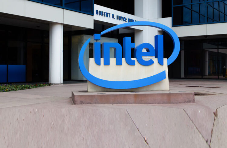 Intel: Trump anuncia control del 10 % de acciones