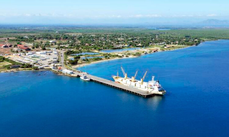 Colapso en el puerto de Manzanillo vuelve a causar pérdidas