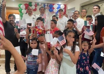 Instituto Tamaulipeco para los Migrantes entrega 150 actas de doble nacionalidad en Nuevo Laredo