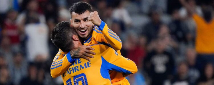 Tigres pierde 2-1 ante LAFC y depende de otros resultados para avanzar
