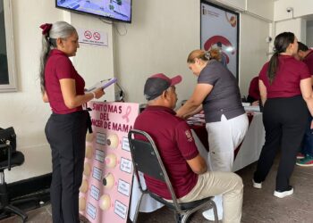 Instalan en oficinas públicas módulos temporales de salud
