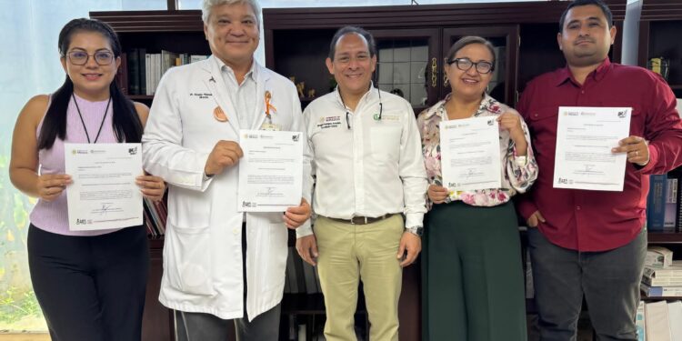 Cambian directivos en hospitales de Victoria