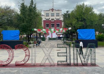 Listo escenario para ceremonia del Grito de Independencia, cierran vialidades aledañas