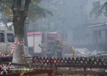 Moscú lanza ataque masivo contra Ucrania mientras Kiev golpea refinerías rusas