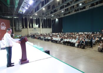 Inaugura gobernador Américo Villarreal la 5ª edición del México Carbon Forum en Tampico
