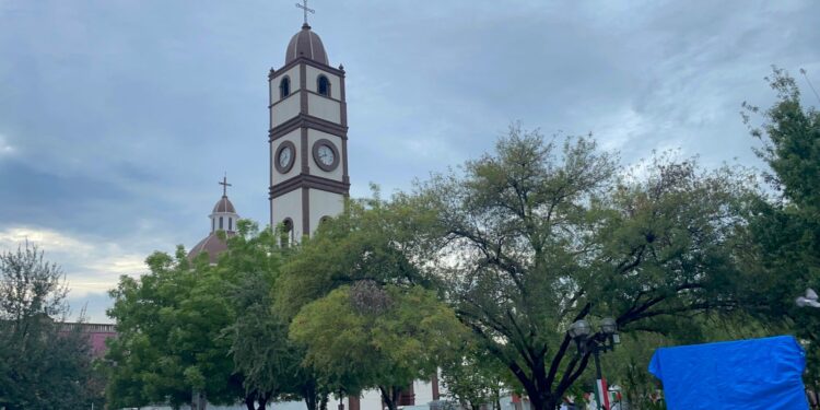Listo escenario para ceremonia del Grito de Independencia, cierran vialidades aledañas