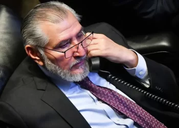 Adán Augusto López niega vínculos con ‘huachibuques’ de Saúl Vera Ochoa